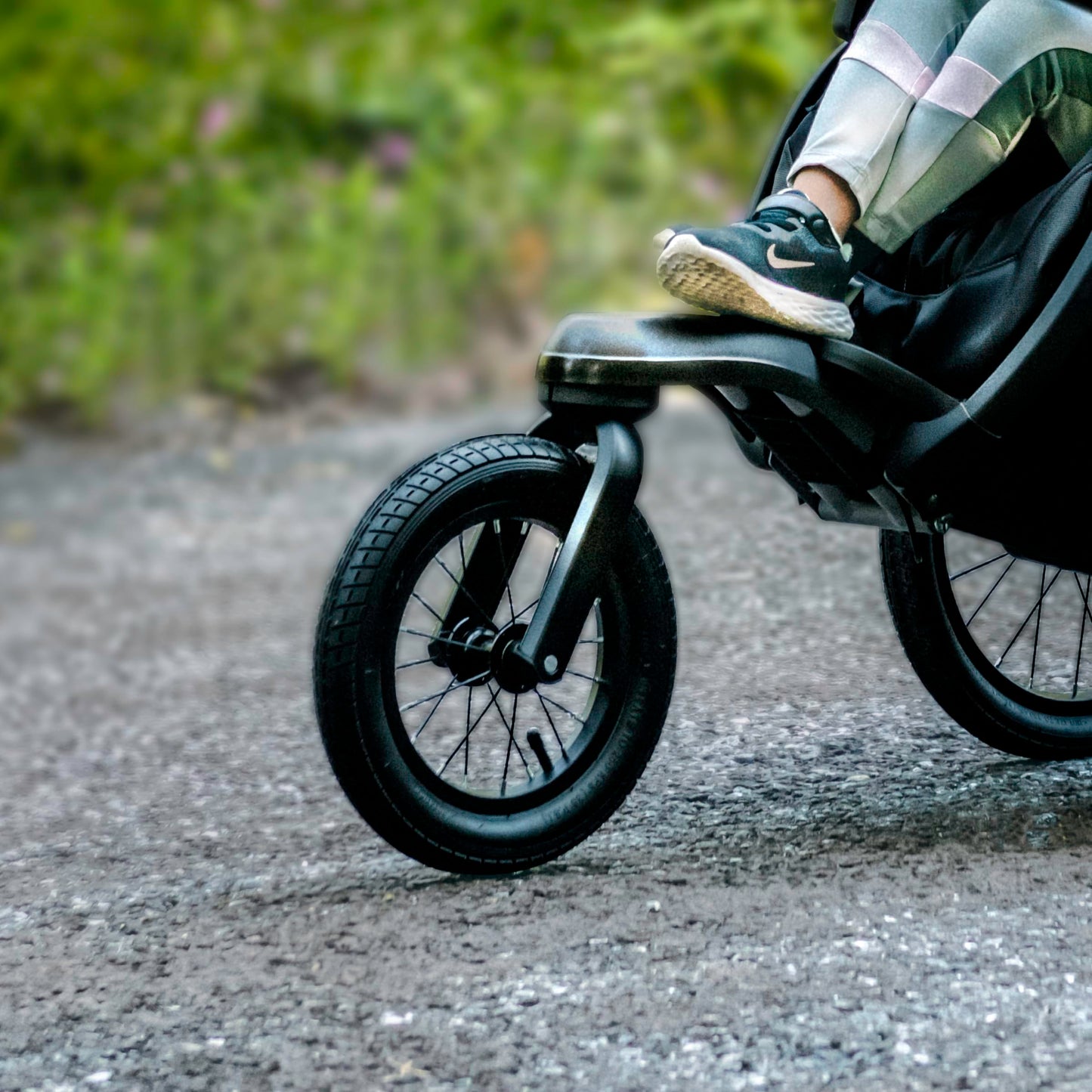 Chicco TRE Jogging Stroller, All-Terrain Stroller, Compatible with Chicco Infant Car Seats (not Included), Baby Travel Gear | Galaxy/Black