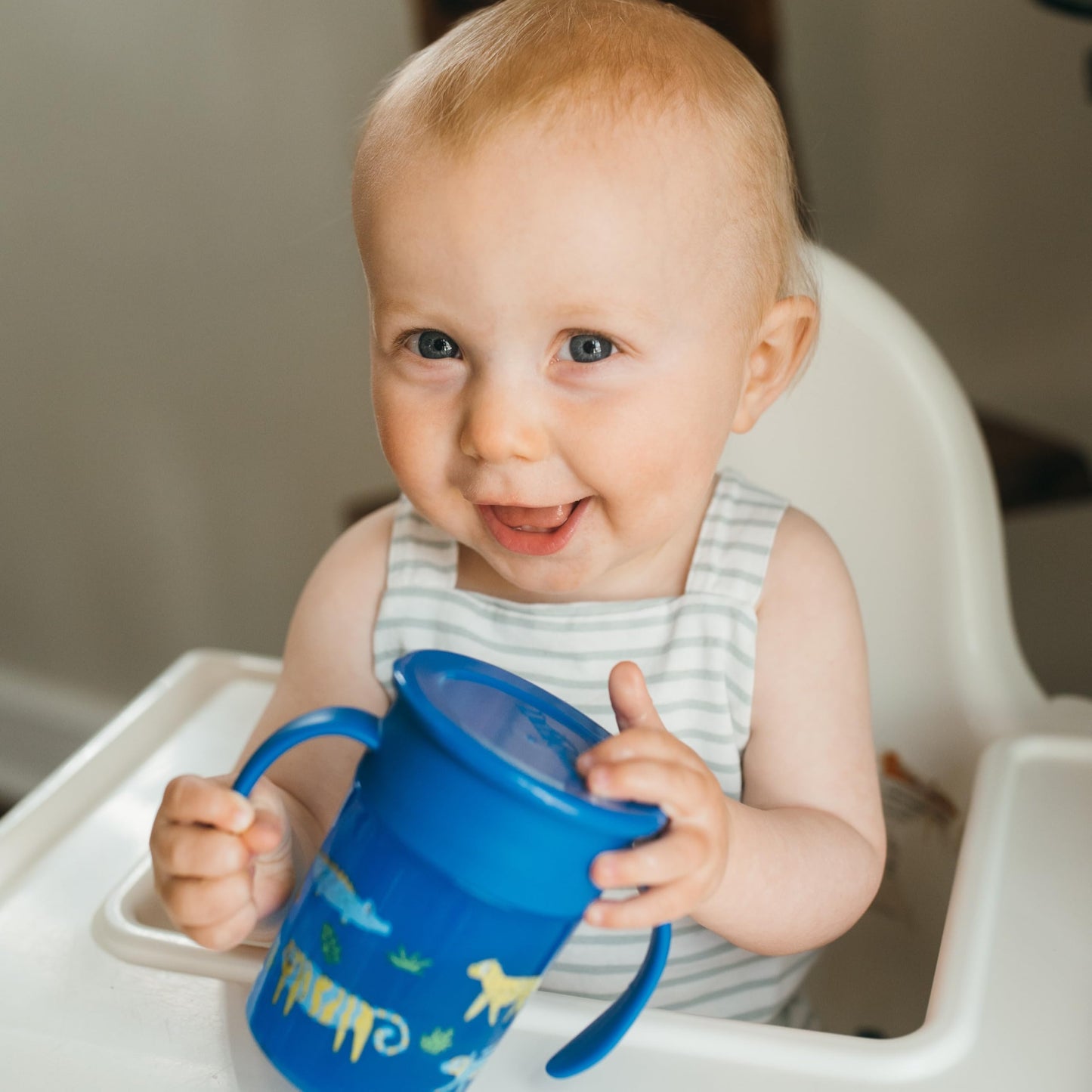 Dr. Brown's Milestones Cheers 360 Spoutless Transition Cup with Handles, Travel Friendly and Leak Free Sippy for Babies and Toddlers, Blue Animals, BPA-Free, 7 oz/200 mL, 6m+, 1-Pack