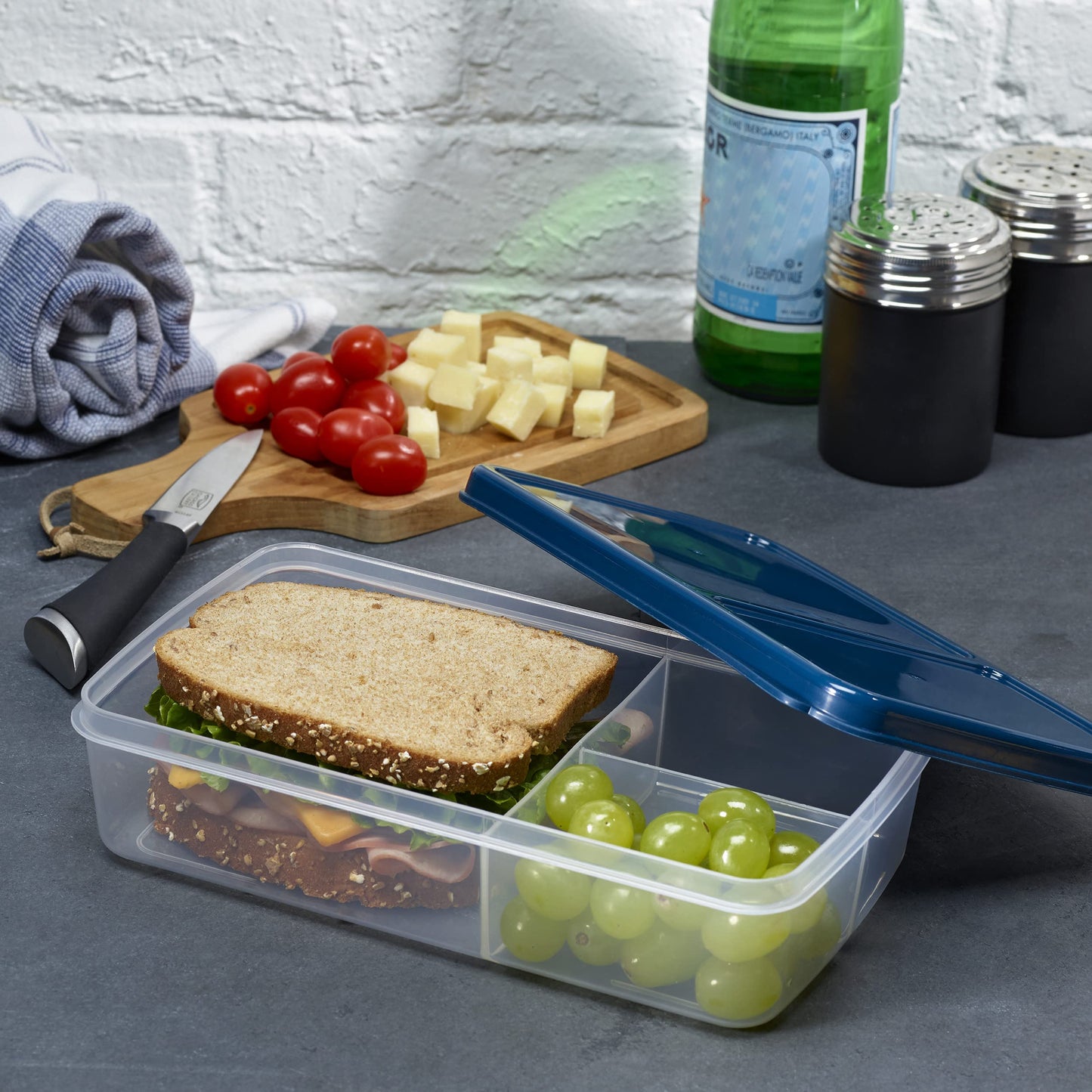 Fit & Fresh Bento Box Adult and Kids Lunch Box Container, Includes 2 Slim Clip-in Ice Packs, Reusable, Leak-Resistant, & Stackable Lunch Container for Adults
